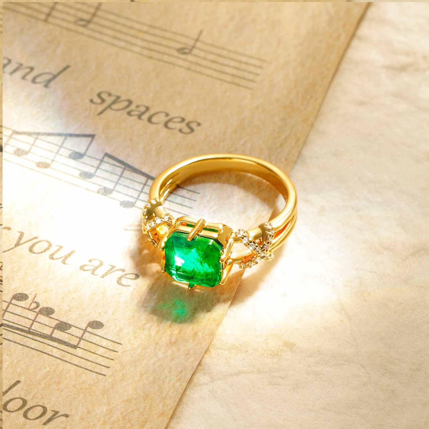 Square SIM Emerald/Paraiba Wavy Pave Ring