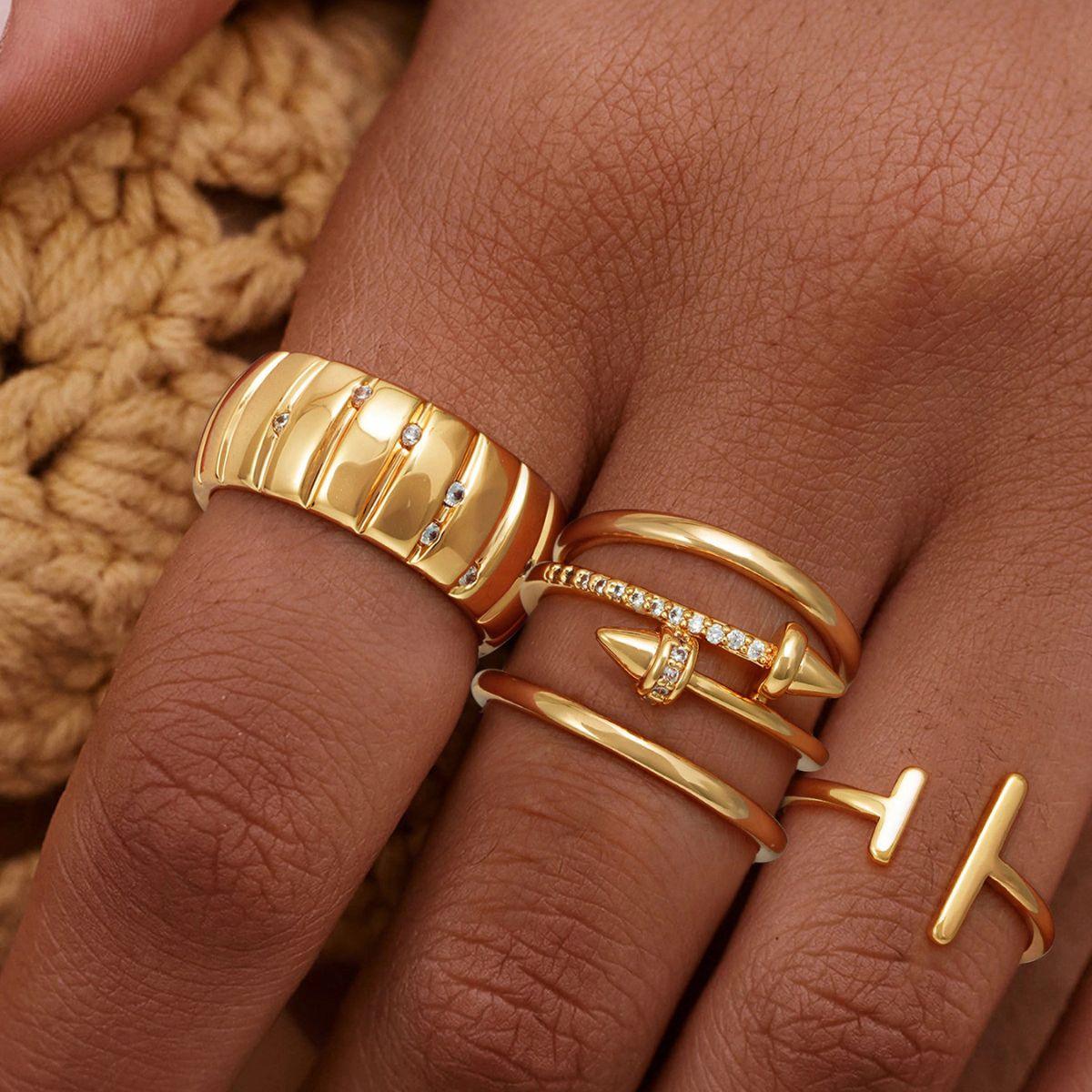 Cubic Zirconia Arrow Spike Ring