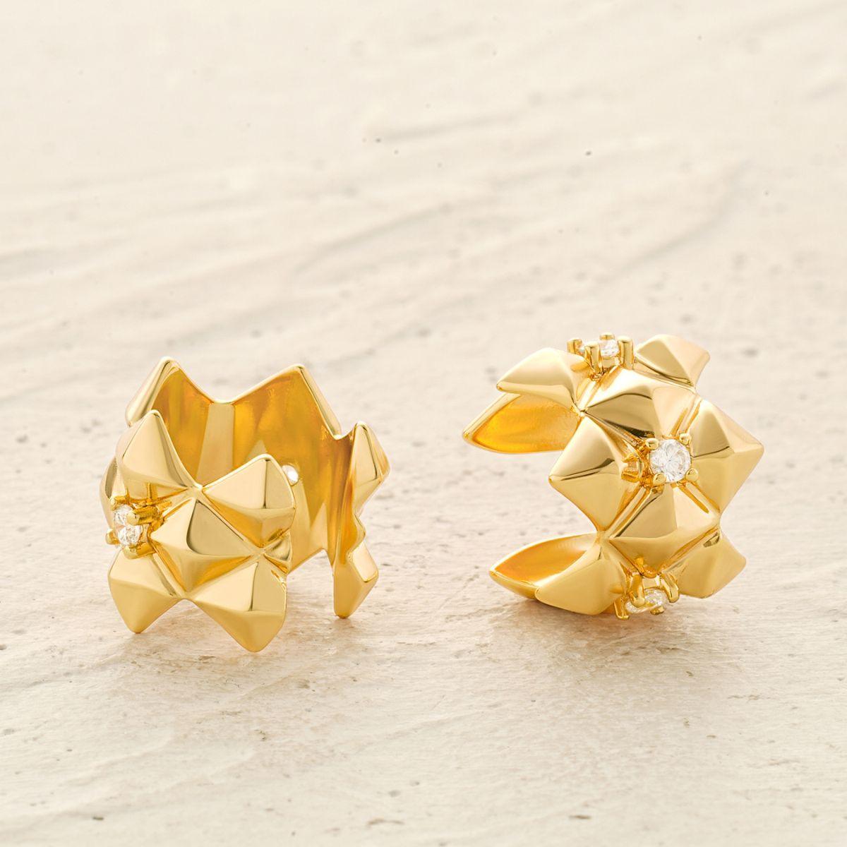 Cluster Pyramid Ear Cuff