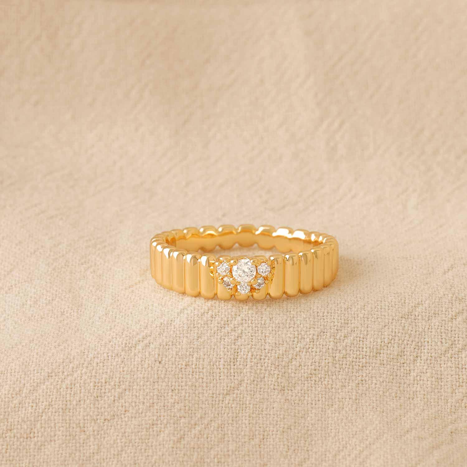 Flower Cluster Ribbed Ring