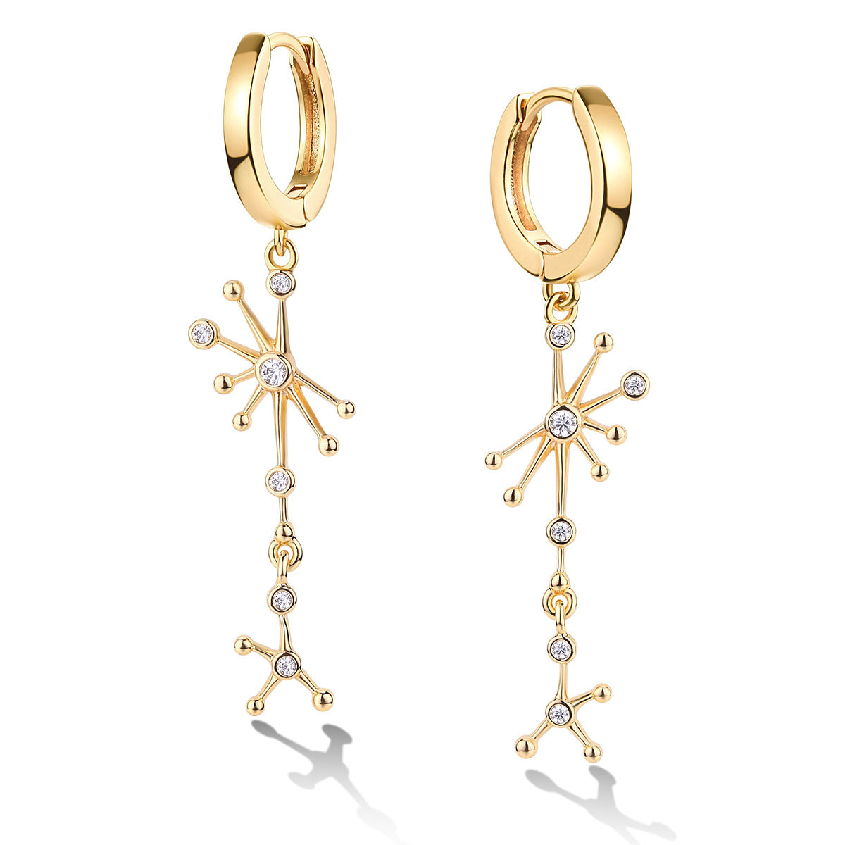 MYEARS® gold star dangle earrings on a white background, delicate earrings for women, perfect gift for everyday wear