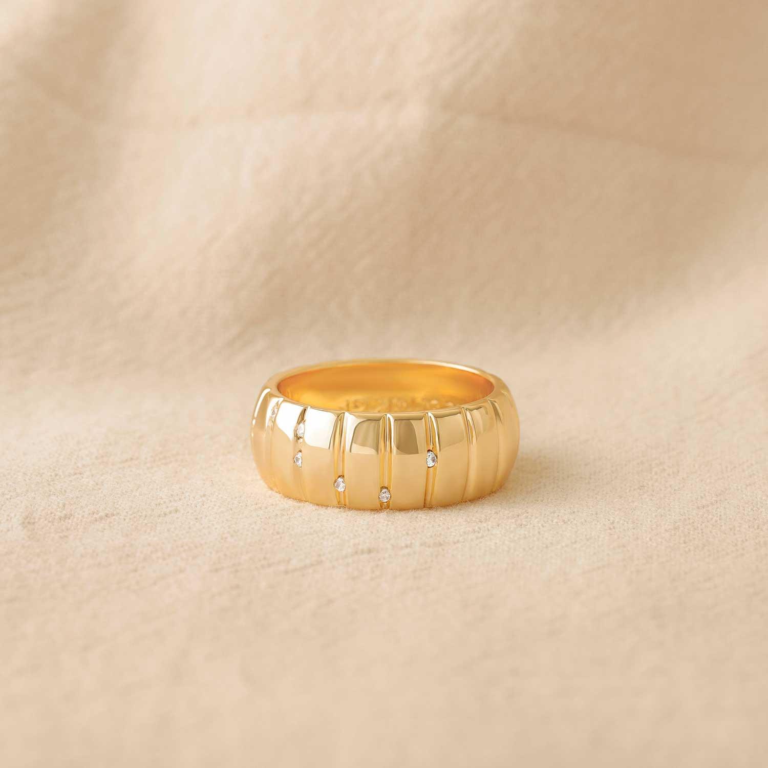 9MM Cubic Zirconia Pumpkin Ribbed Ring