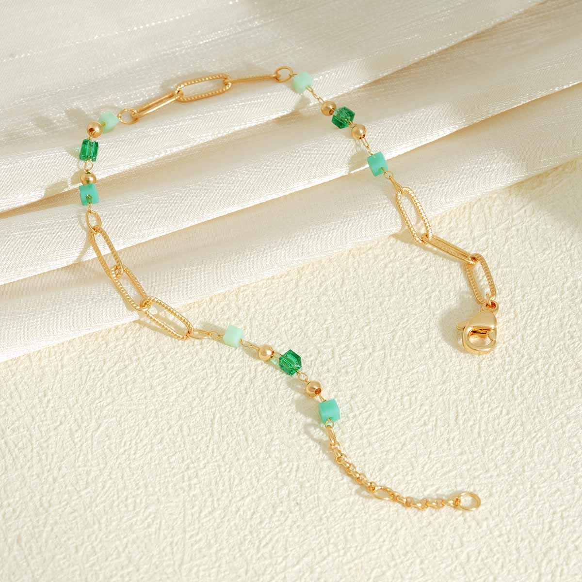 Stylish_Square_Bead_Bracelet_Gold_Chain_Jewelry