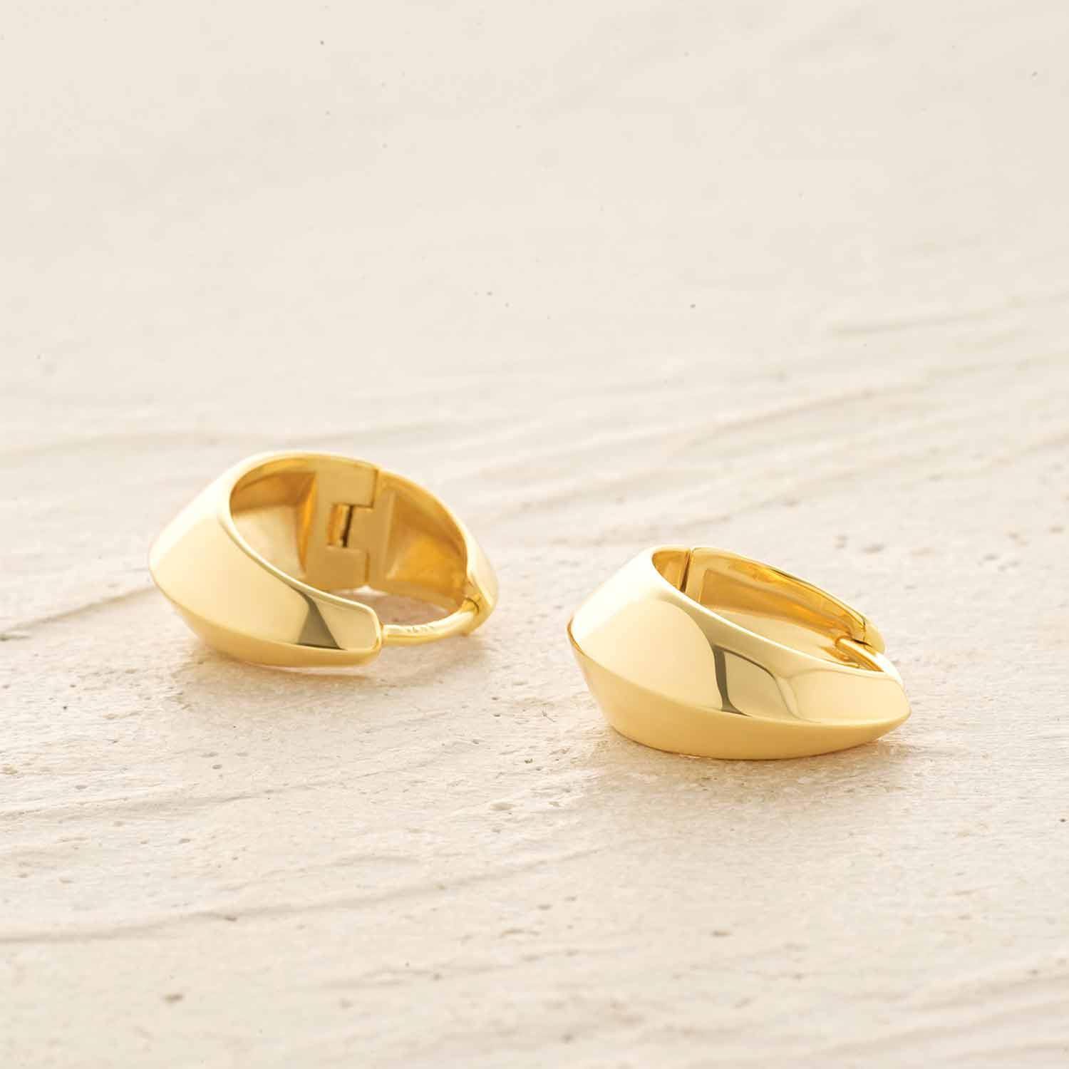 Detailed view of MYEARS® Crescent Moon Hoop Earrings highlighting gold finish and crescent hoop craftsmanship