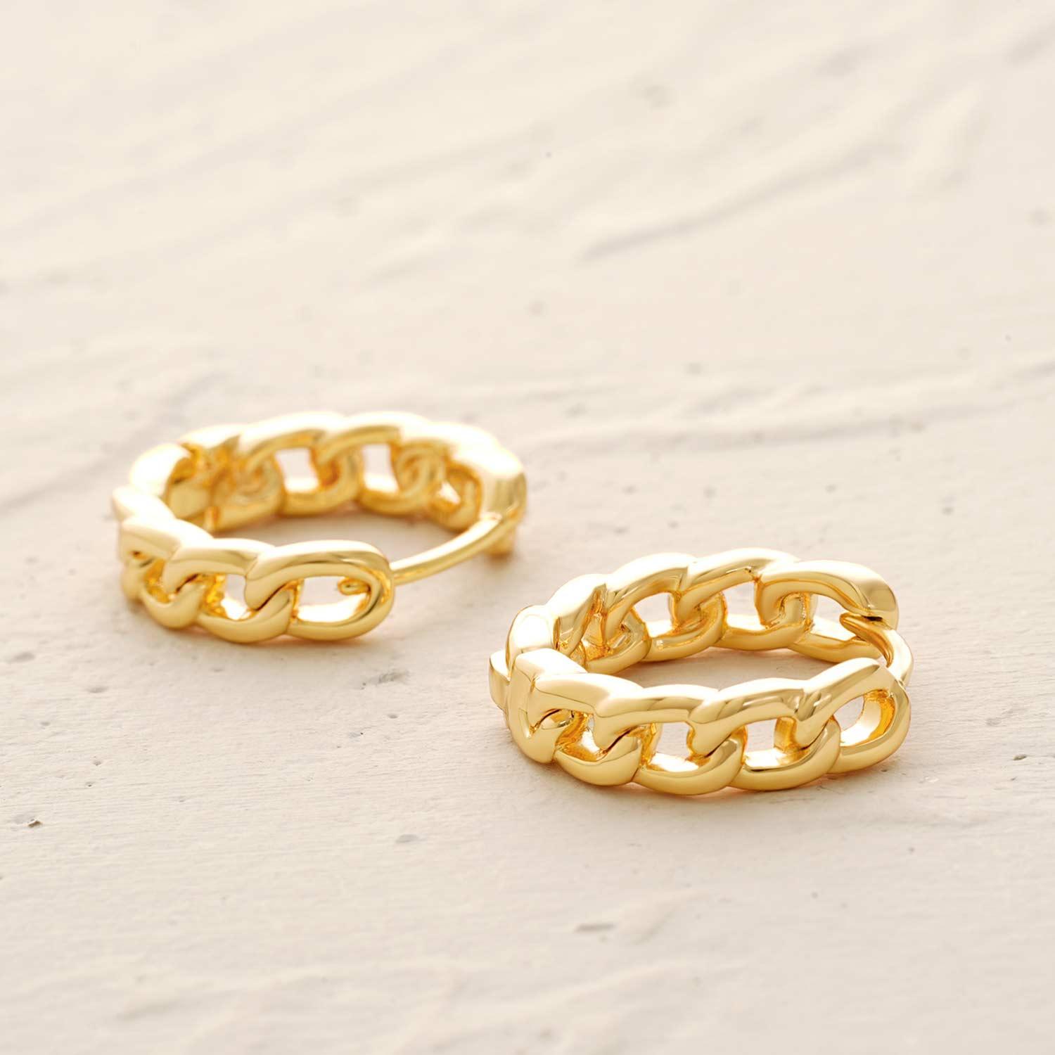 Detailed view of MYEARS® Cuban Chain Link Hoop Earrings, 14K gold finish, Cuban chain hoop design, perfect for gifting or personal collection, stylish earrings for women.