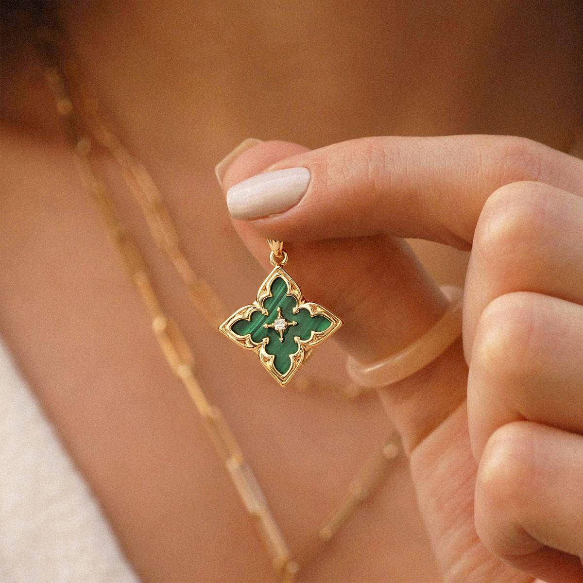 Model wearing MYEARS Four Leaf Clover Shell Pendant Necklace in gold, elegant and lucky design for women, perfect for everyday wear-6