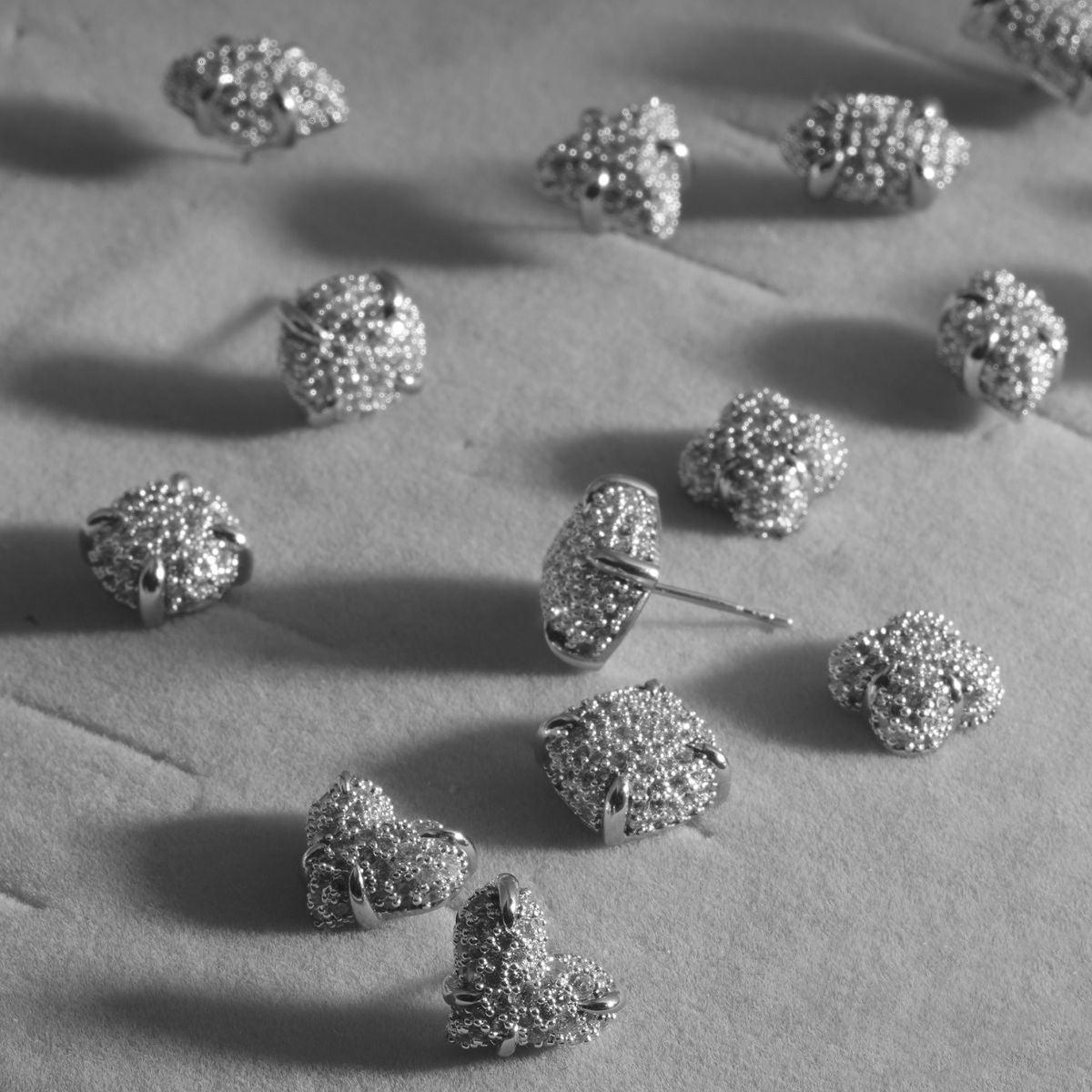 MYEARS Cluster Stud Earrings for Women