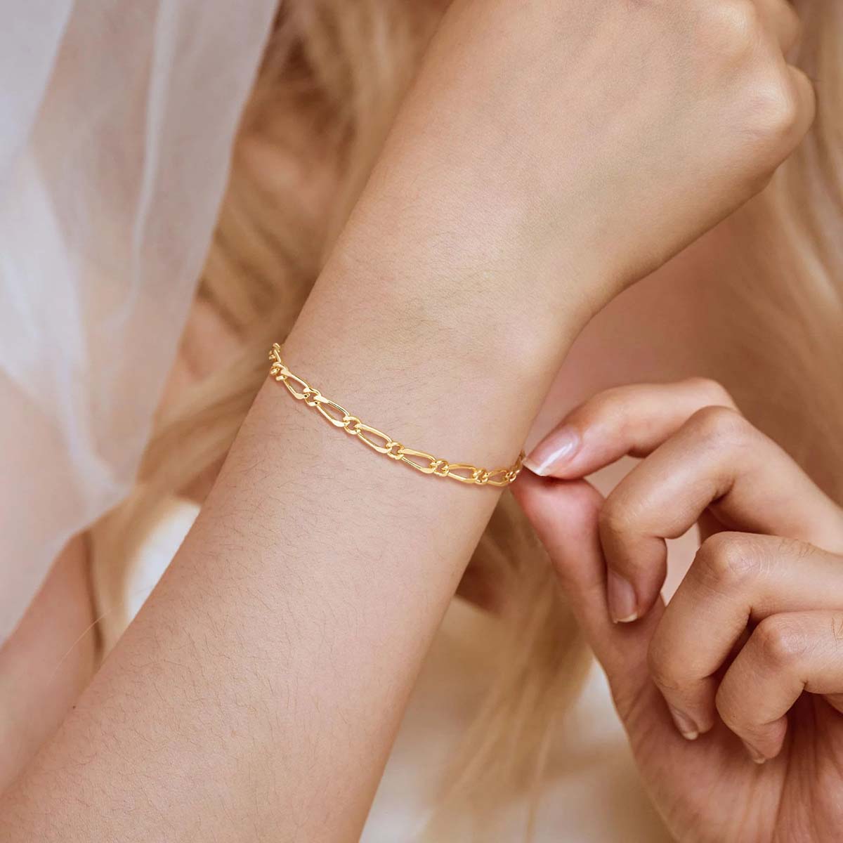 Gold Chain Link Bracelet