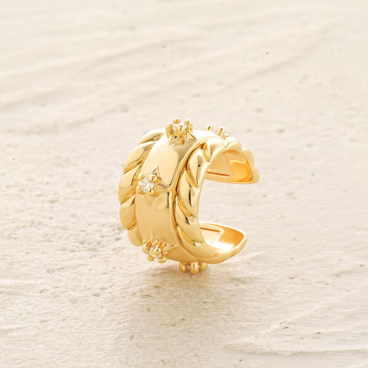Star Twisted Band Ear Cuff