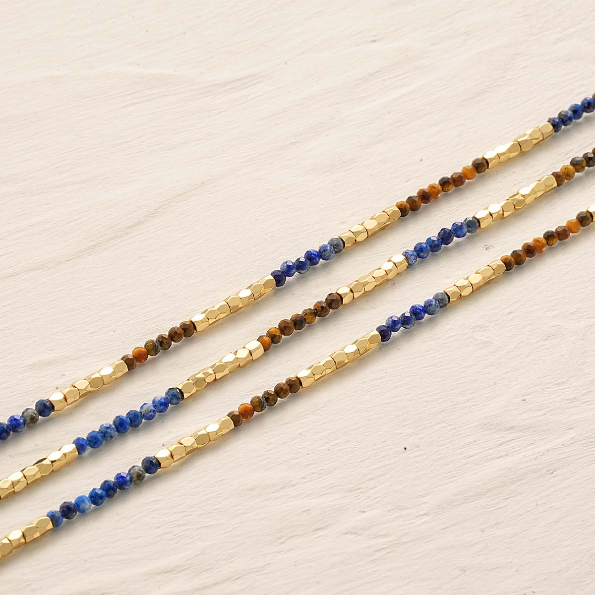 Detailed view of the Myears® Lapis Lazuli Beaded Choker Necklace showing chain craftsmanship, high-quality women’s jewelry.