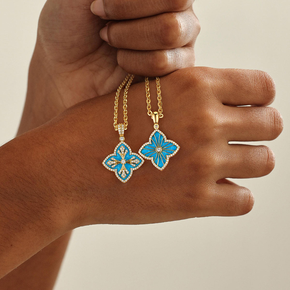 Model wearing MYEARS Turquoise Four Leaf Clover Pendant Necklace in gold, elegant and lucky design for women, perfect for everyday wear