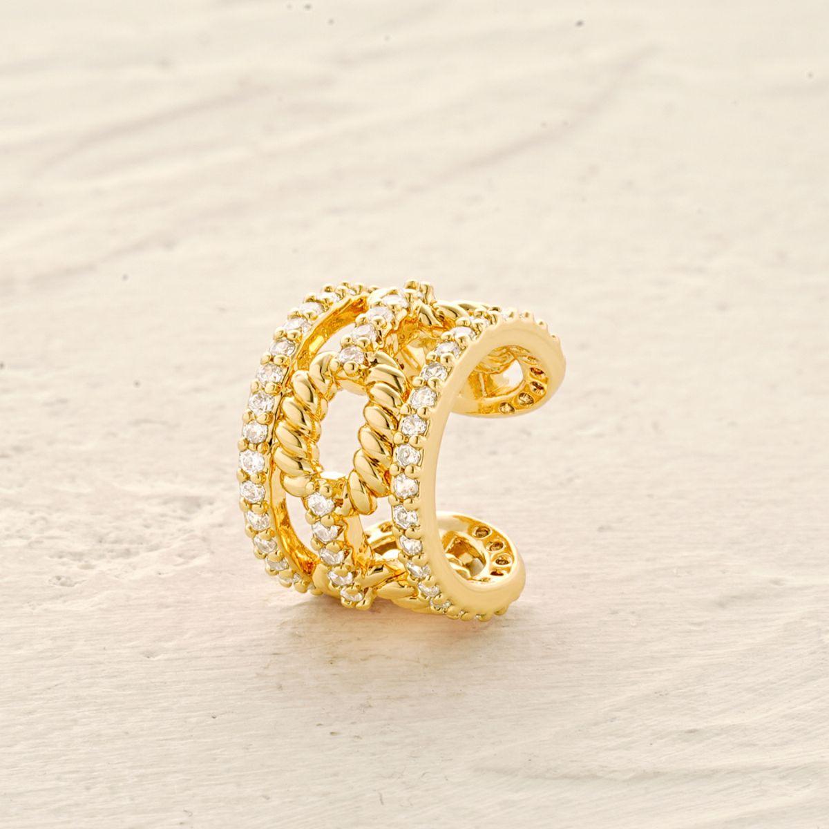 Detailed view of MYEARS® twisted chain pave ear cuff, highlighting the intricate gold chain design and sparkling pave stones for refined elegance