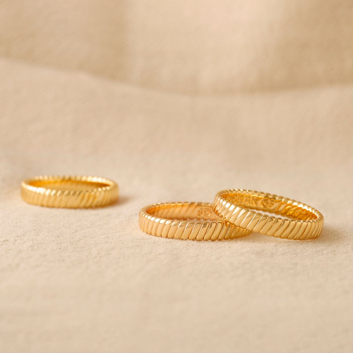 4MM Flat Ribbed Ring